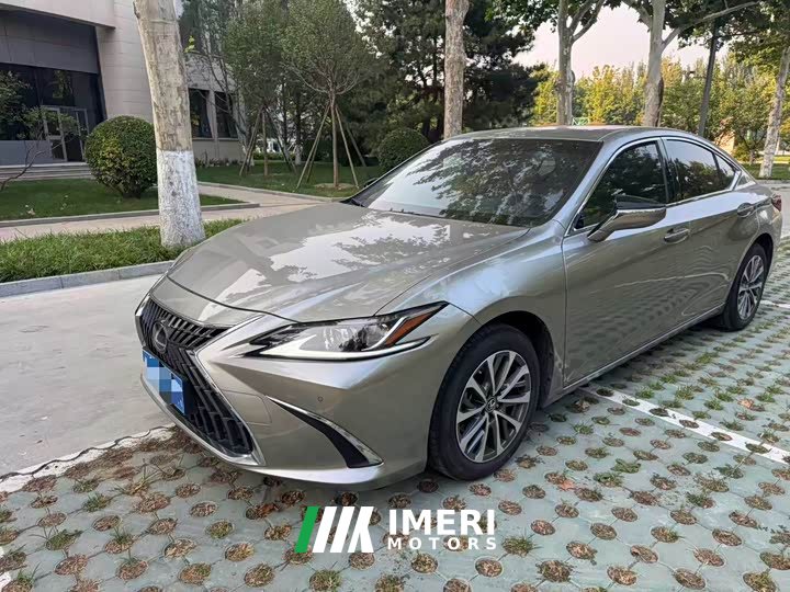 Lexus ES 200 Excellence Edition
