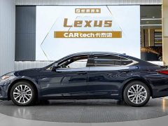 Lexus ES 2021 300h Excellence - ფოტო 3