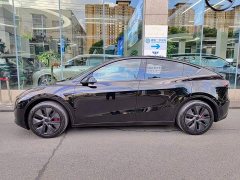 Tesla Model Y 2023 Rear-Wheel Drive - ფოტო 3