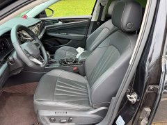 Volkswagen Passat Outstanding Edition 380TSI Dragon Prestige - ფოტო 8