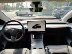 Tesla Model Y Rear-Wheel Drive - ფოტო 10