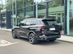 BMW X5 2025 xDrive 30Li M Sport Luxury Night Edition Package - ფოტო 5