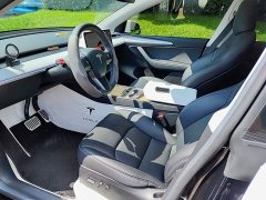 Tesla Model Y Rear-Wheel Drive - ფოტო 7