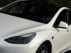 Tesla Model Y Long Range All-Wheel Drive - ფოტო 17