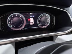 Volkswagen Touareg 300TSI Two-Wheel Drive Full Moon Edition - ფოტო 8