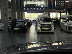 Land Rover Range Rover Sport 400PS Dynamic HSE - ფოტო 9