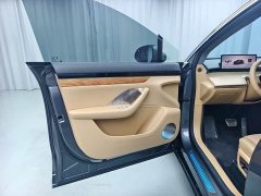 Luxeed Zhiji R7 Extended Range 251km Max - ფოტო 8