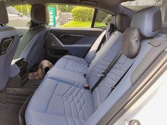 BMW 5 Series 530Li Luxury M Sport Package - ფოტო 8