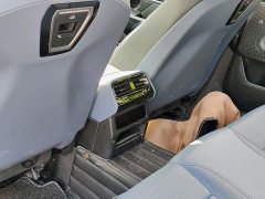 BMW 5 Series 530Li Luxury M Sport Package - ფოტო 9