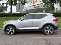 Volvo XC40 B3 Smart Remote Luxury Edition - ფოტო 3
