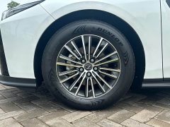 Lexus ES 300h - ფოტო 19