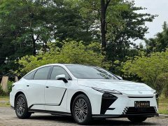 Lexus ES 300h - ფოტო 3