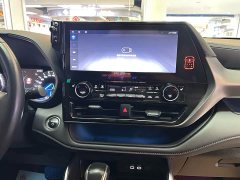 Toyota Crown Venza 2.5L HEV AWD Luxury - ფოტო 14