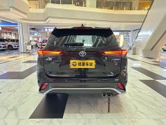 Toyota Crown Venza 2.5L HEV AWD Luxury - ფოტო 8
