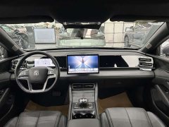 BYD Qin L DM-i Smart Drive Edition 120KM Superior - ფოტო 5