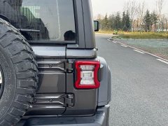 Jeep Wrangler 2.0T Rubicon Four-Door - ფოტო 10