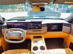 IM Motors Zhiji LS8 52 Max Luxury Six-Seater - ფოტო 10
