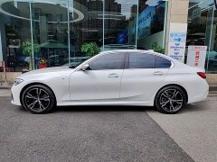 BMW 3 Series 325i M Sport Package - ფოტო 3