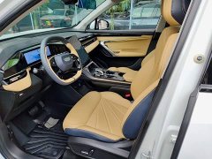 Geely Boyue L 1.5TD DCT Luxury - ფოტო 7