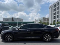 Volkswagen Passat 380TSI Premier - ფოტო 10