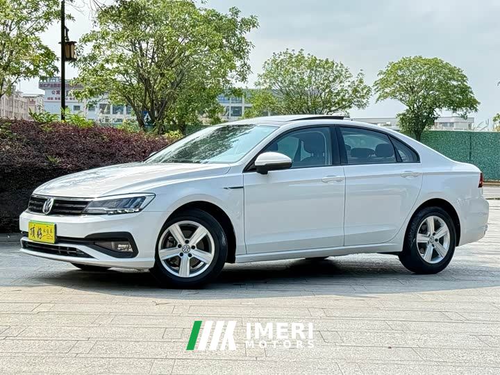 Volkswagen Lingdu 230TSI DSG Fashion Edition