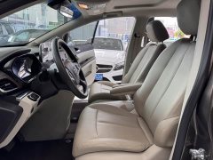 Buick GL8 Land Business Class Comfort Edition - ფოტო 17