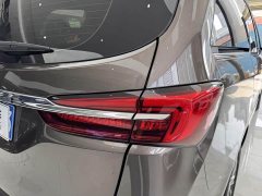 Buick GL8 Land Business Class Comfort Edition - ფოტო 6