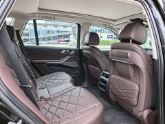 BMW X5 xDrive 30Li M Sport Luxury Night Edition Package - ფოტო 12