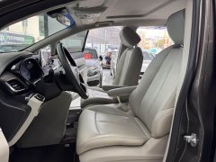 Buick GL8 Land Business Class Comfort Edition - ფოტო 6