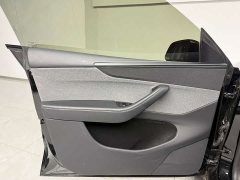 Tesla Model Y Rear-Wheel Drive - ფოტო 10