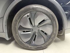 Tesla Model Y Rear-Wheel Drive - ფოტო 12