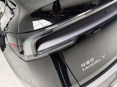 Tesla Model Y Rear-Wheel Drive - ფოტო 7