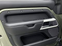 Land Rover Defender 110 P400 X-DYNAMIC HSE - ფოტო 15