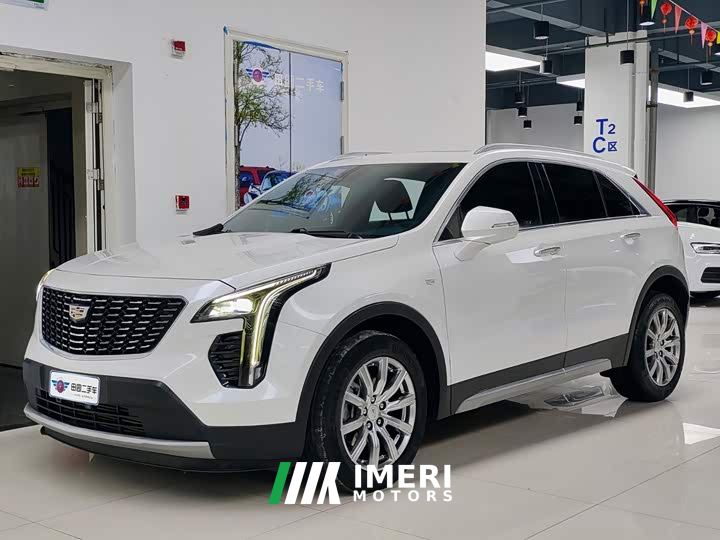 Cadillac XT4 28T FWD Luxury