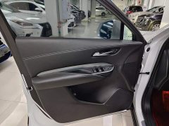 Cadillac XT4 28T FWD Luxury - ფოტო 6