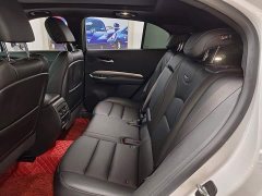 Cadillac XT4 28T FWD Luxury - ფოტო 8