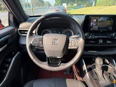Toyota Crown Venza 2.5L HEV AWD Luxury - ფოტო 14