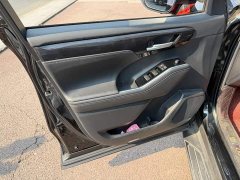 Toyota Crown Venza 2.5L HEV AWD Luxury - ფოტო 6