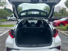 Toyota C-HR 2021 2.0L Luxury - ფოტო 10