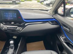 Toyota C-HR 2021 2.0L Luxury - ფოტო 18