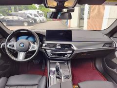 BMW 5 Series (Imported) 530i M Sport Package - ფოტო 10
