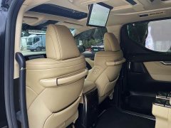 Toyota Alphard Hybrid 2.5L Premium Edition - ფოტო 13