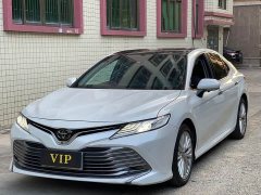 Toyota Camry 2.5G Luxury - ფოტო 1