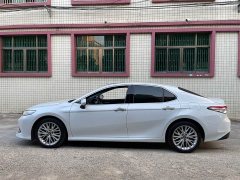 Toyota Camry 2.5G Luxury - ფოტო 16