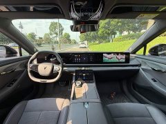 Voyah Lantu Zhuiguang PHEV AWD Extended Range Executive - ფოტო 13