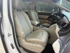 Buick GL8 Land Business Class 652T Comfort - ფოტო 16