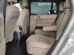 Li Auto L6 Pro Smart Refresh Edition - ფოტო 3