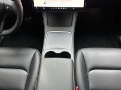Tesla Model Y Rear-Wheel Drive - ფოტო 15