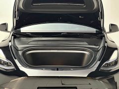 Tesla Model Y Rear-Wheel Drive - ფოტო 19
