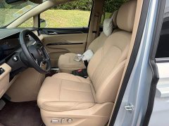 Buick GL8 New Energy Lusang Respect Edition - ფოტო 8